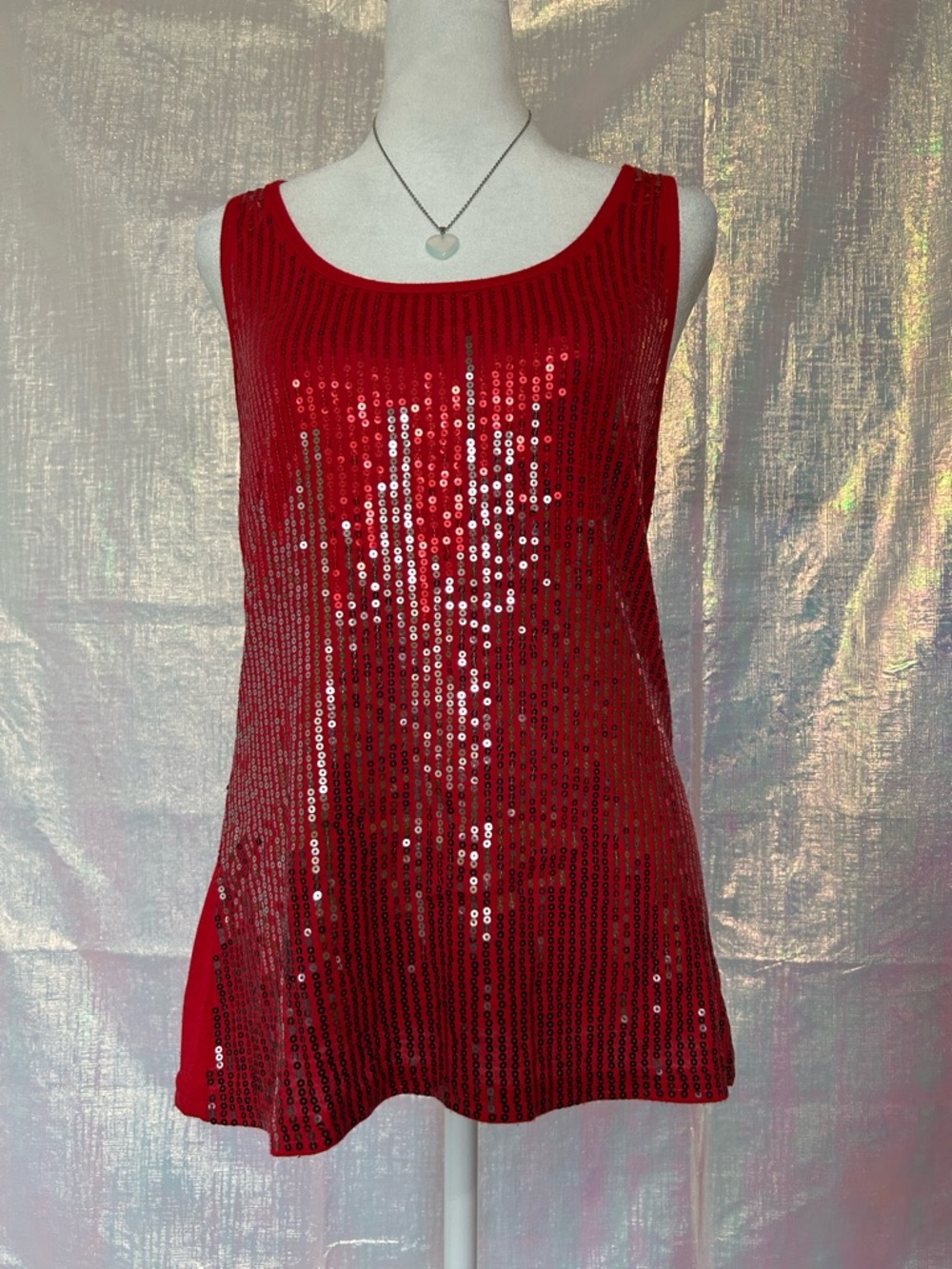 Selena Gomez Dream Out Loud Y2K Glam Red Sequin Tank Top - Women. Size XL.